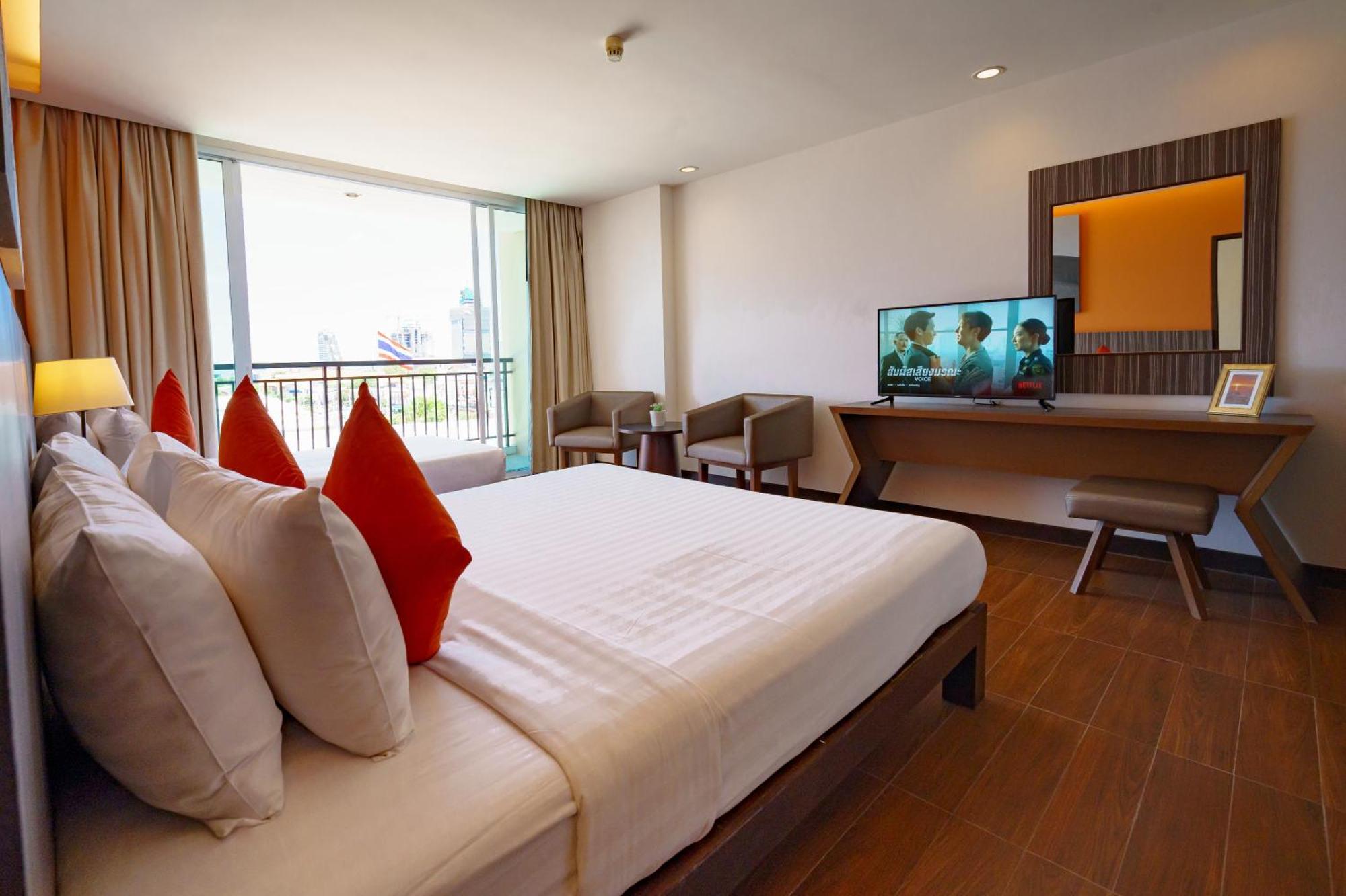 Hotel J Pattaya Exterior foto